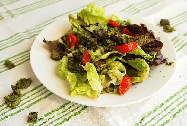 spinach almond croutons