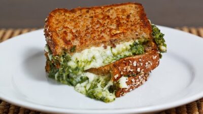 Spinach Pesto Grilled Cheese Sandwich
