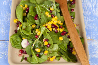 Spinach, Hearts of Palm and Pomegranate Salad