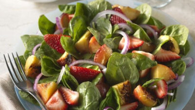 Spinach Salad with Grilled and Fresh Fruit