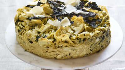 spinach artichoke spaghetti pie
