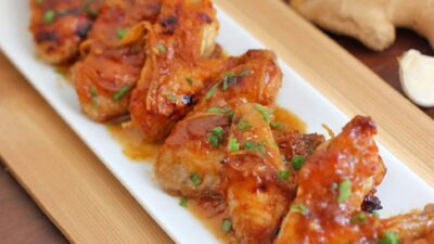 STICKY GINGER CHICKEN WINGS