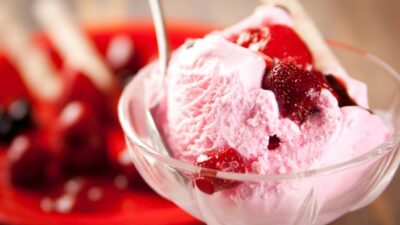 strawberry ice cream
