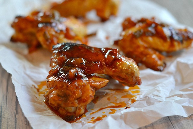 Strawberry Jalapeño Barbecue Chicken Wings