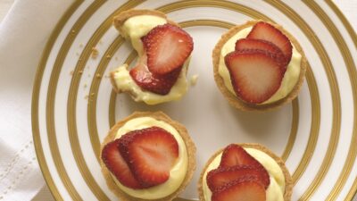 Strawberry Pastry Cups