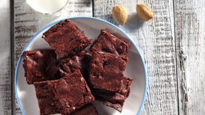 quick dark chocolate brownies