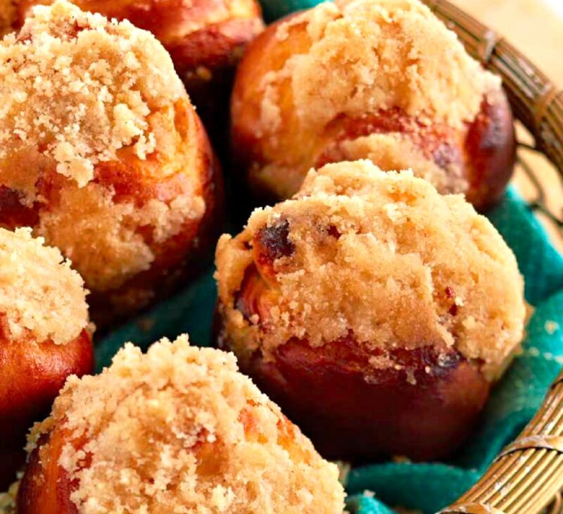 sweet challah with streusel topping