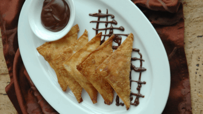 sweet dessert wontons