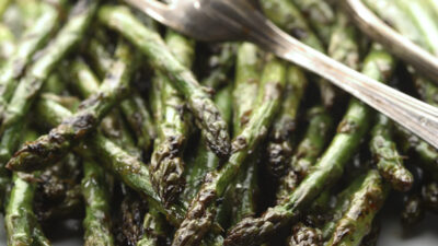 tangy grilled asparagus