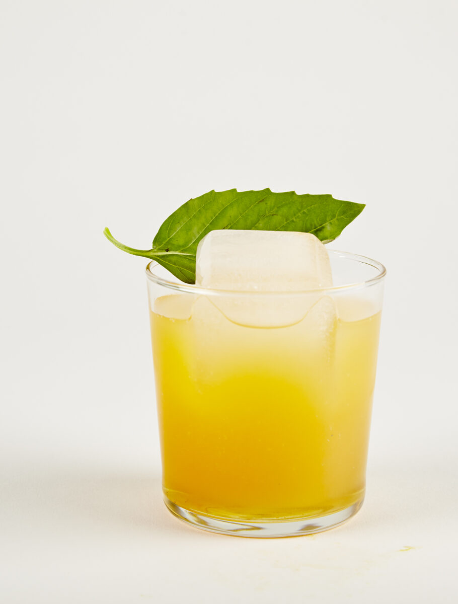 The fuzzy cheek cocktail of bourbon and nectar, click through to learn how ice affects the drink