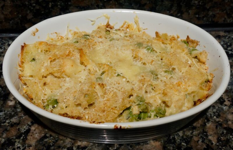 Cheese and Peas Tuna Casserole