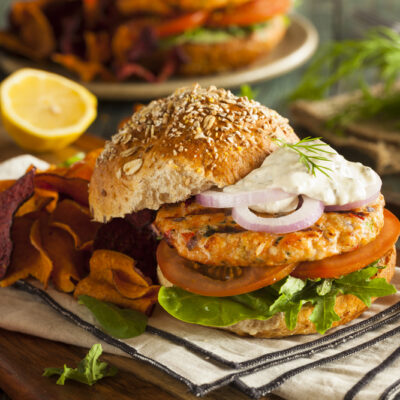 turkey burger with spicey tartar sauce
