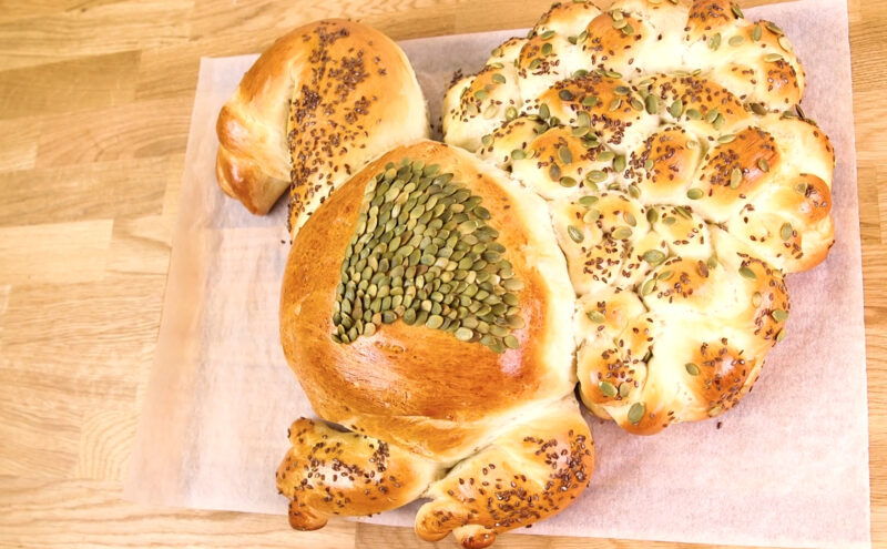 turkey shaped challah