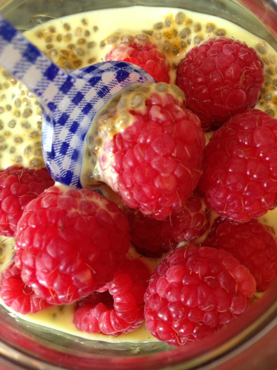 Golden Chia Pudding: