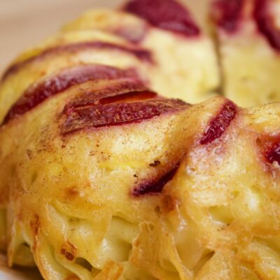 upside-down-noodle-kugel-plums-jewlish-3