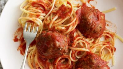 VEAL SPAGHETTI AND MEATBALLS