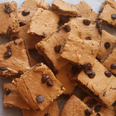 FLOURLESS CHICKPEA BLONDIES