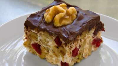 Walnut Berry Bars