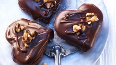 Walnut Cookie Hearts Filled with Fig Jam