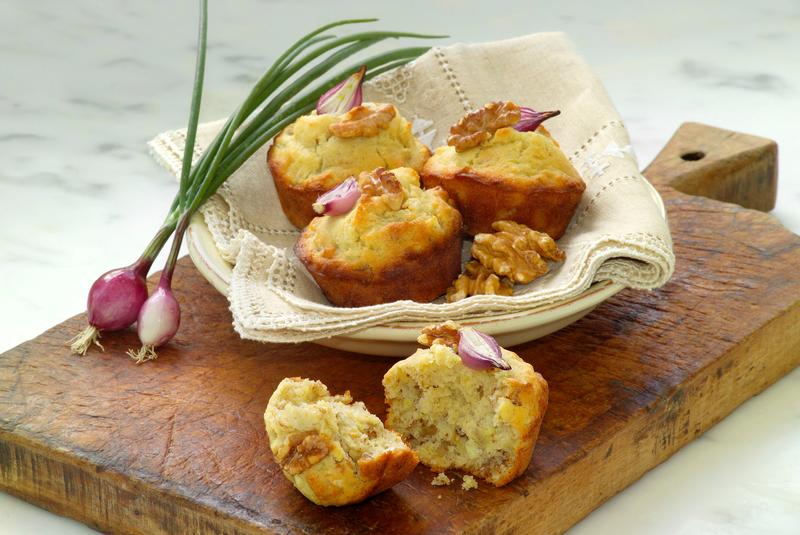 Walnut – Onion Muffins