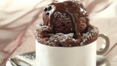 Warm Sticky Chocolate Mousse Cake