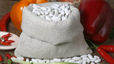 white bean and roasted pepper spread