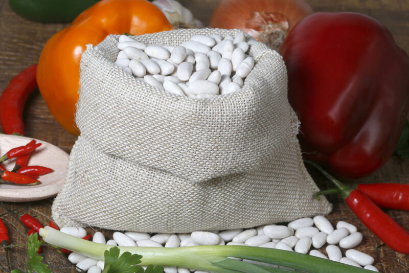 white bean and roasted pepper spread