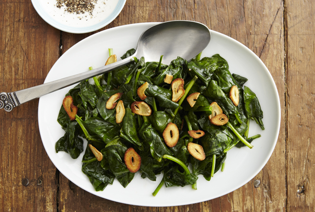Wilted Spinach with Crispy Garlic