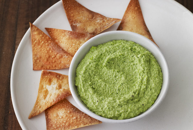 Wonton Chips with Edamame Dip