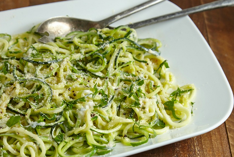 zucchini spaghetti alfredo