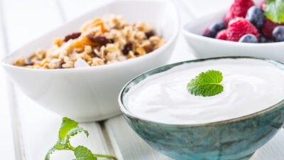 easy yogurt parfaits
