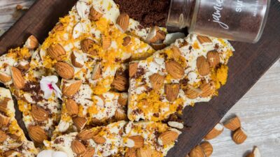 White Chocolate Sumac BarkA9835