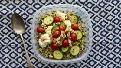 green quinoa bowl lunch