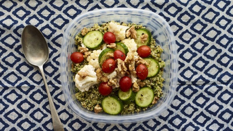 green quinoa bowl lunch