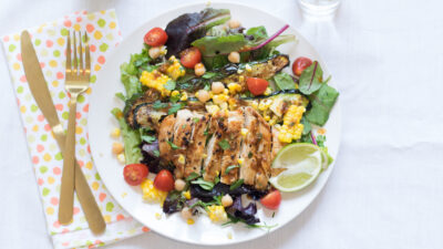 grilled chicken salad with sun dried tomato dressing