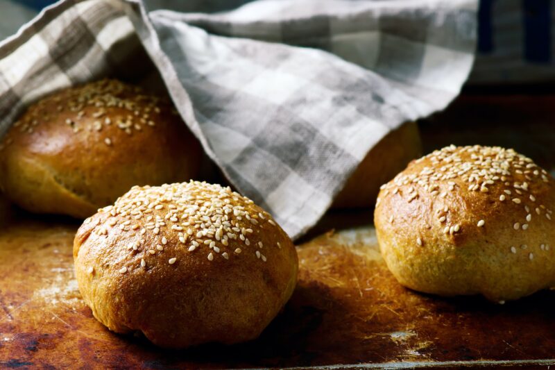 Healthy burger buns:dinner rolls