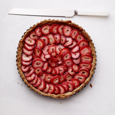 rustic strawberry tart