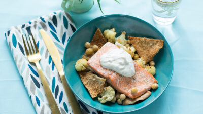 zaatar salmon with Roasted Cauliflower and pita chips