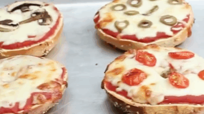 Pizza Bagels