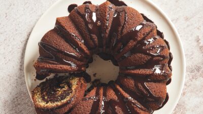 ModernTable_LemonPoppyseedSwirlCake_1871