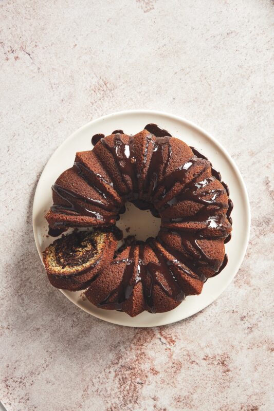 ModernTable_LemonPoppyseedSwirlCake_1871