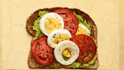 Avocado Toast with tomatoes