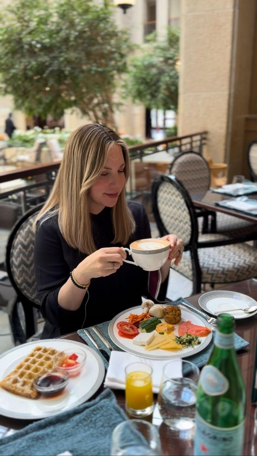 Jamie at the Waldorf Breakfast